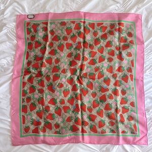 Authentic GUCCI GG Silk Scarf with strawberry print